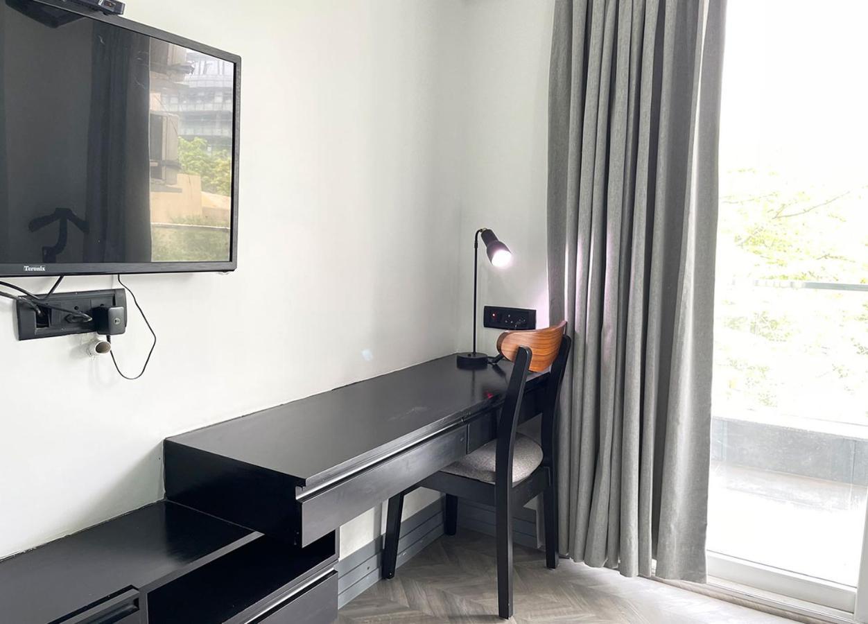 Bedchambers Serviced Apartments, Mg Road Gurgaon Eksteriør billede