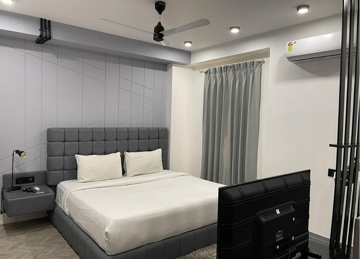Bedchambers Serviced Apartments, Mg Road Gurgaon Eksteriør billede