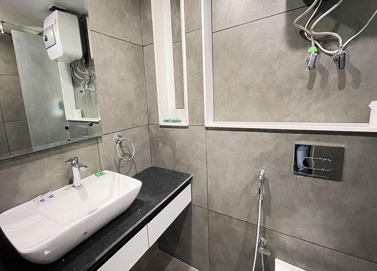 Bedchambers Serviced Apartments, Mg Road Gurgaon Eksteriør billede