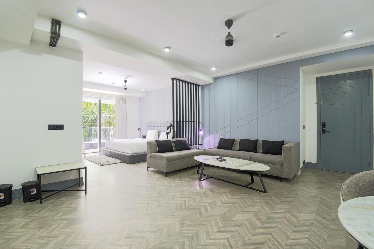 Bedchambers Serviced Apartments, Mg Road Gurgaon Eksteriør billede