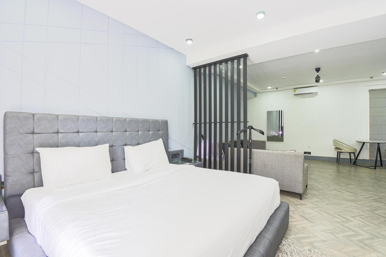 Bedchambers Serviced Apartments, Mg Road Gurgaon Eksteriør billede