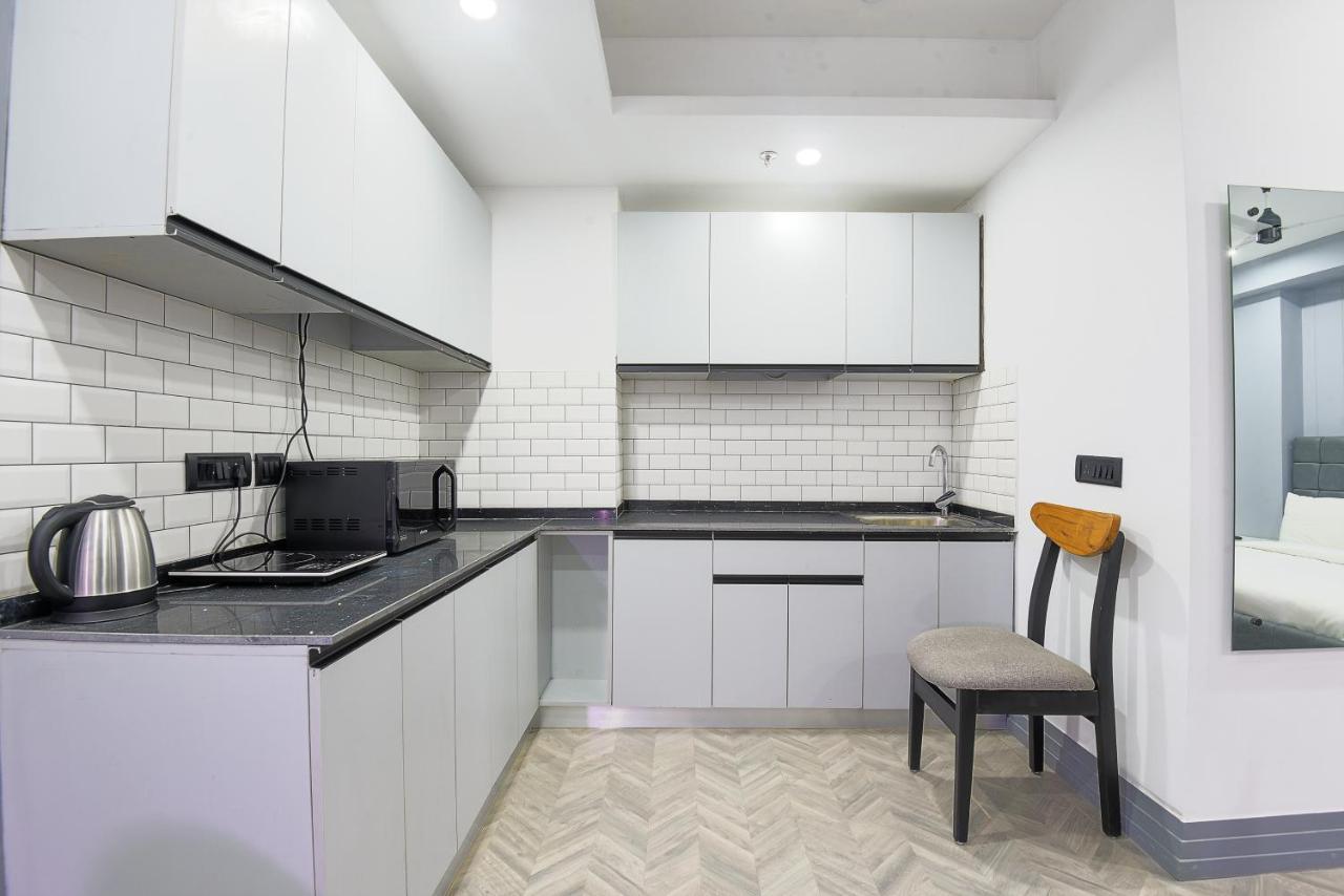 Bedchambers Serviced Apartments, Mg Road Gurgaon Eksteriør billede