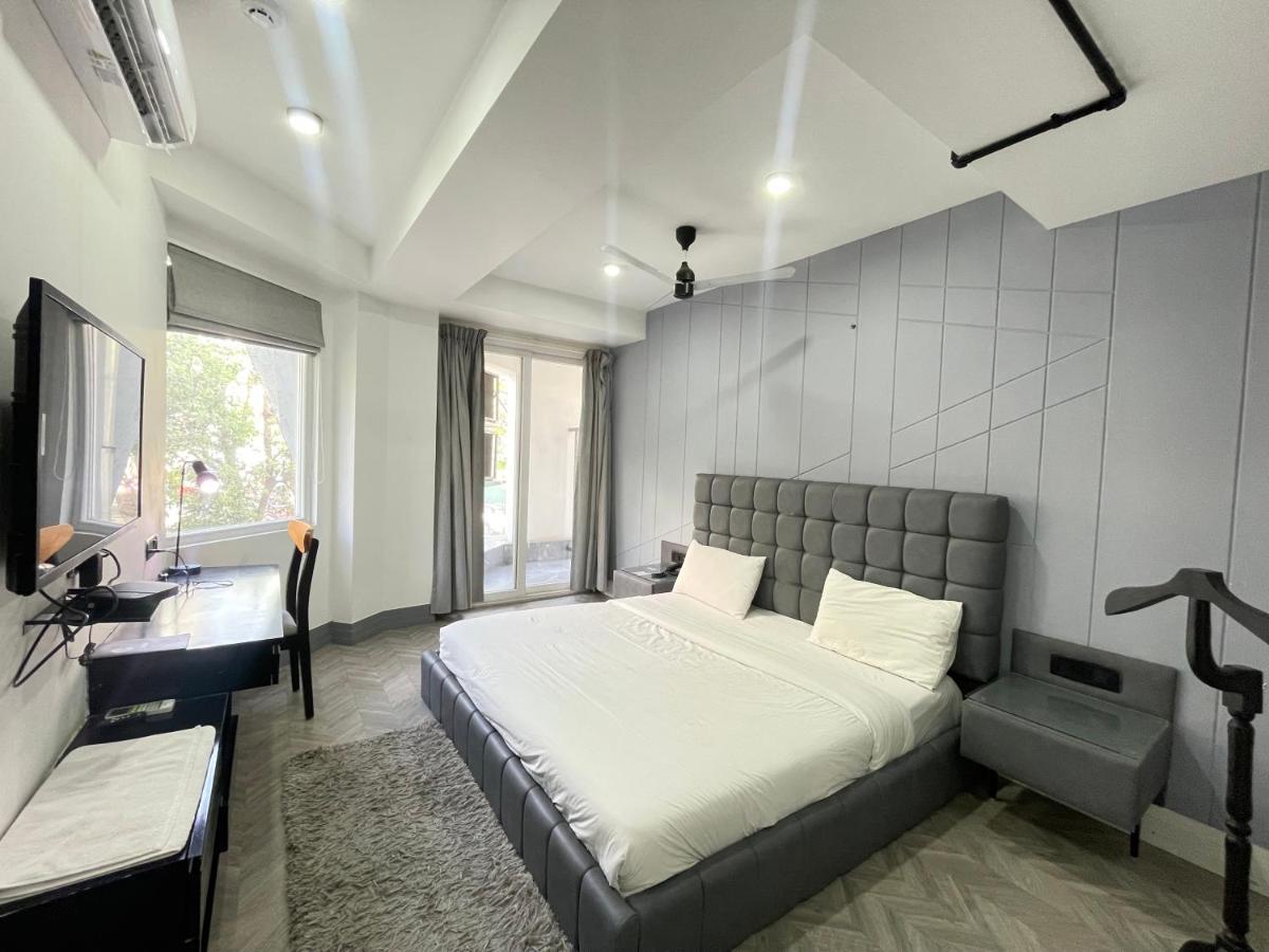 Bedchambers Serviced Apartments, Mg Road Gurgaon Eksteriør billede