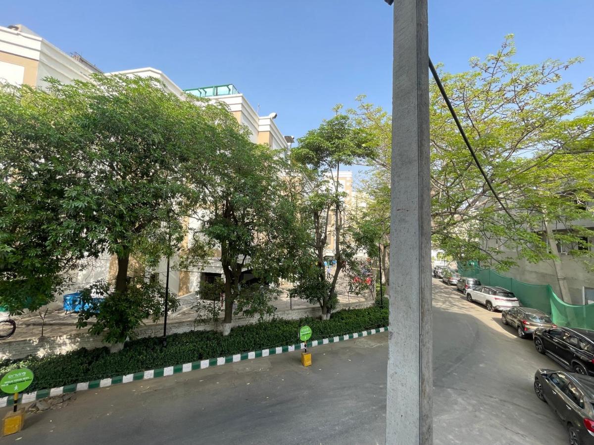 Bedchambers Serviced Apartments, Mg Road Gurgaon Eksteriør billede