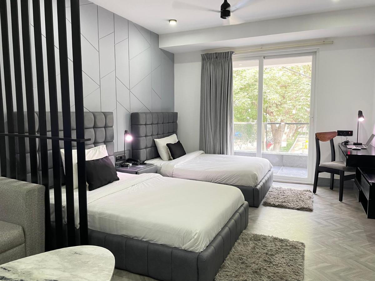 Bedchambers Serviced Apartments, Mg Road Gurgaon Eksteriør billede