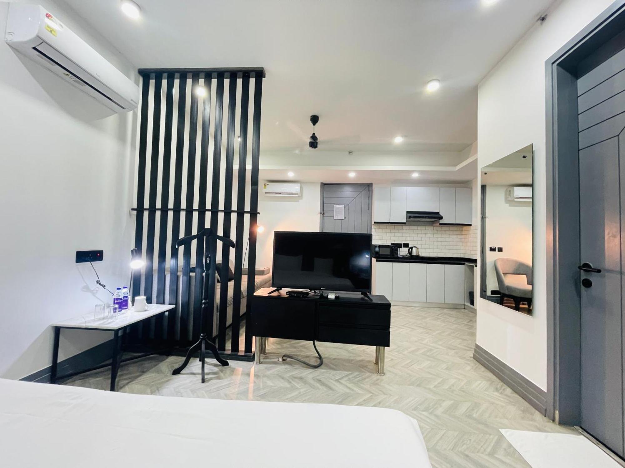 Bedchambers Serviced Apartments, Mg Road Gurgaon Eksteriør billede