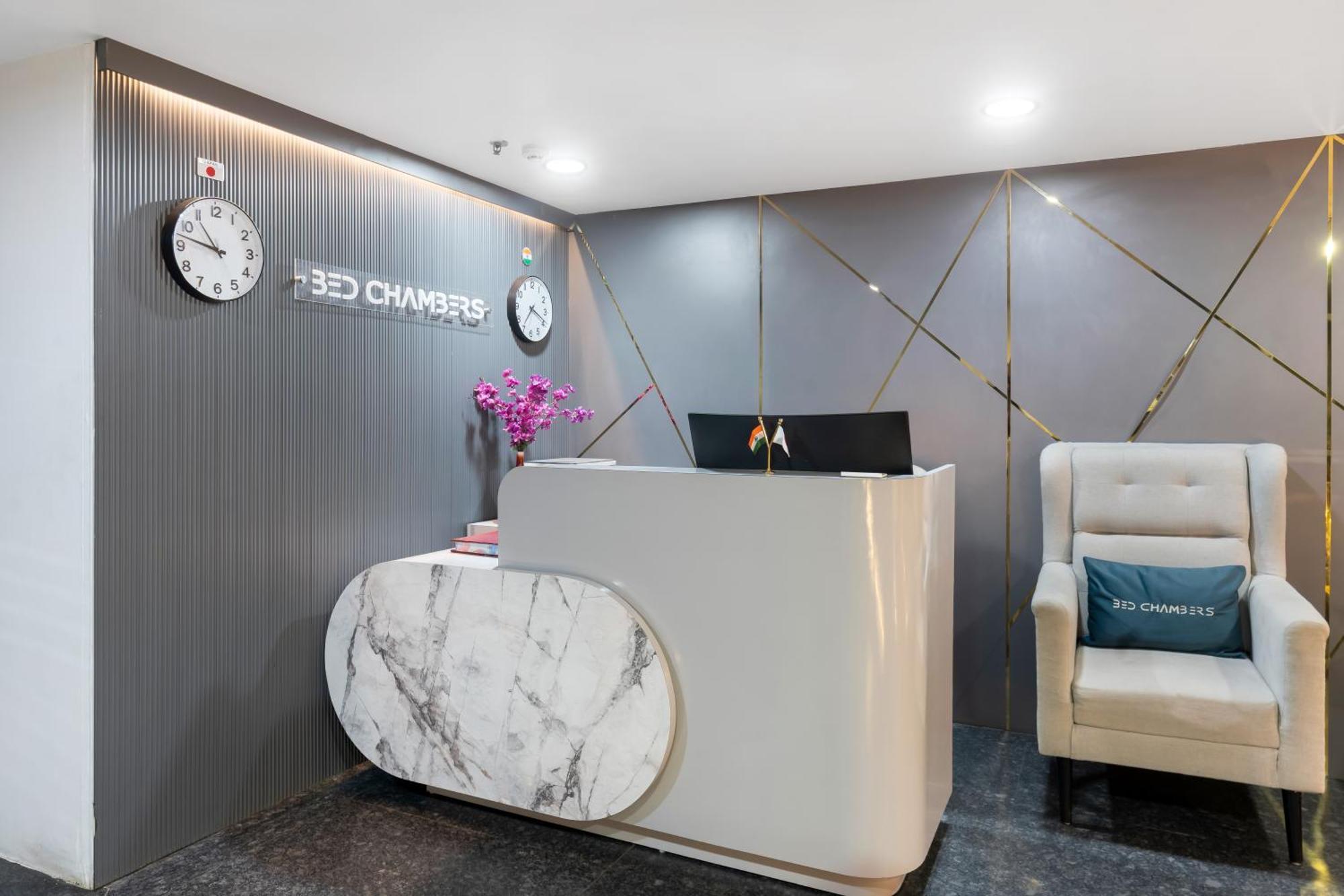 Bedchambers Serviced Apartments, Mg Road Gurgaon Eksteriør billede
