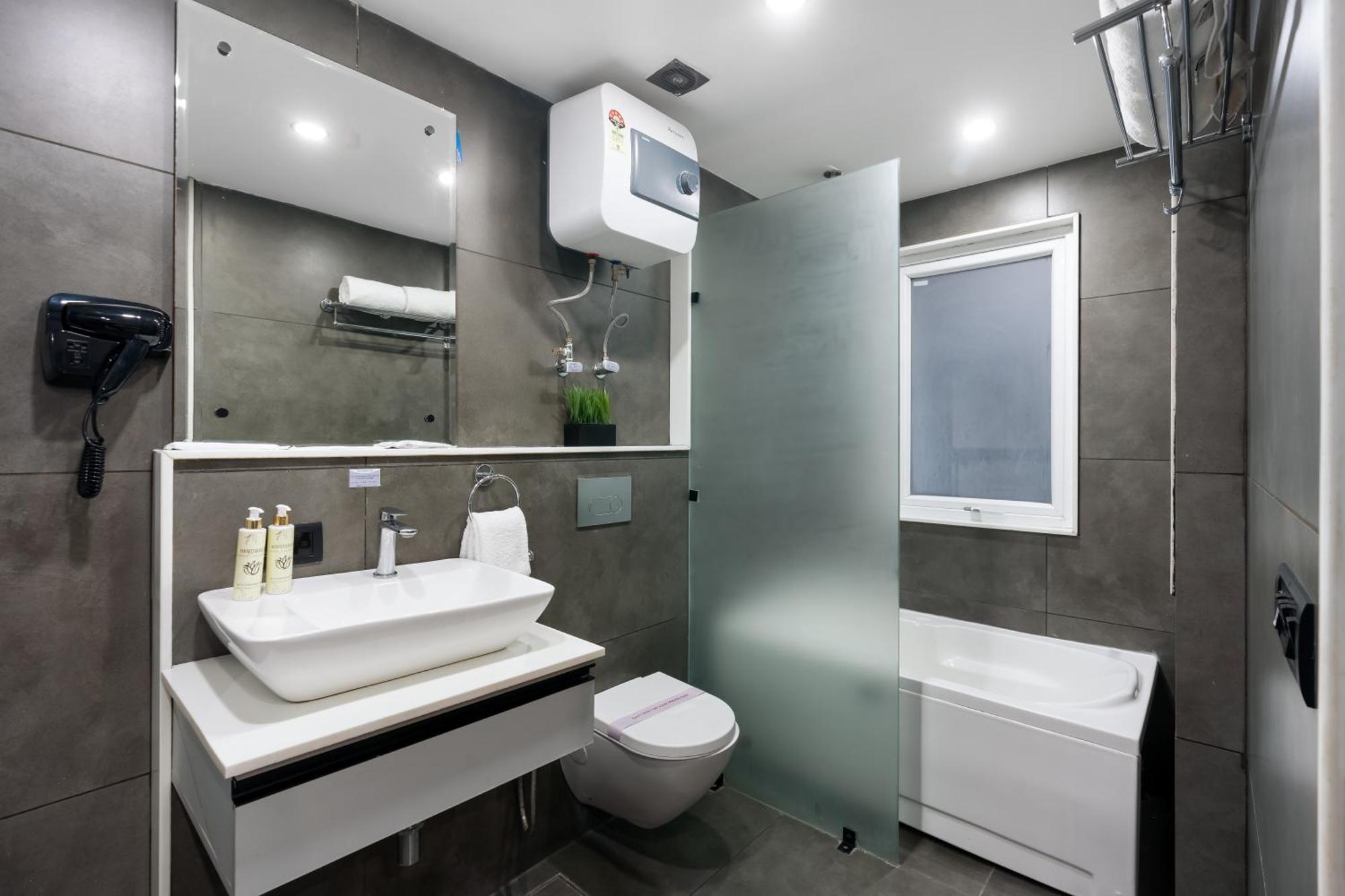 Bedchambers Serviced Apartments, Mg Road Gurgaon Eksteriør billede